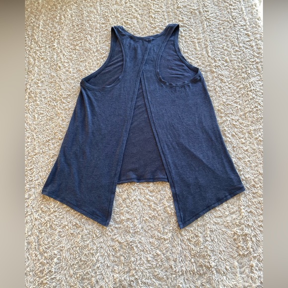 Gap: Tank Top - Picture 13 of 14